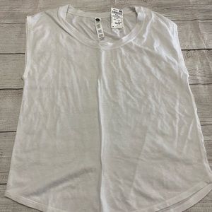 VMMA Women's White T-Shirt Tee - Size M NWT.